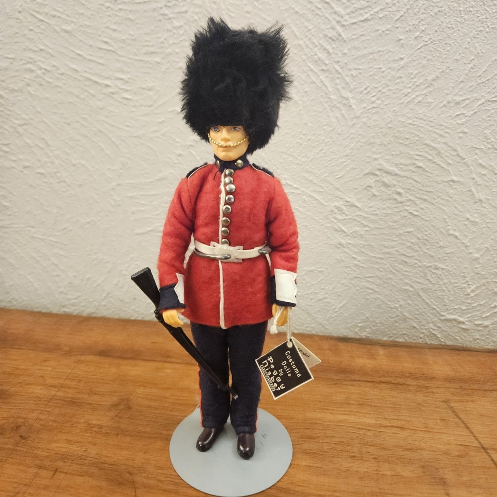 Peggy Nisbet Costume Doll English Grenadier Gaurdsman BR/317 With Tag On Stand